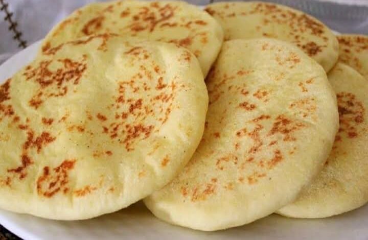 طريقة عمل خبز المقلاة 1 طريقة عمل خبز المقلاة