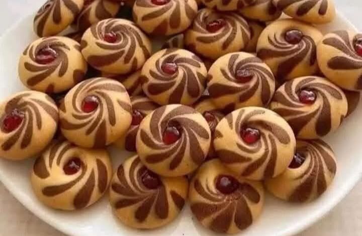 بسكوت الـ10دقايق بدون زبدة ولا سمنة وطريقة تشكيل مميزة 