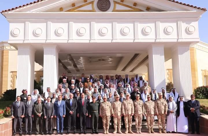 قيادة الجيش الثالث الميدانى تستقبل عدداً من شيوخ وعواقل القبائل بجنوب ووسط سيناء