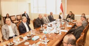 وزير الإسكان يلتقي مسئولى شركة "أبناء حسن علام" لمتابعة المشروعات التي تنفذها الشركة ضمن "حياة كريمة" 2 وزير الإسكان يلتقي مسئولى شركة "أبناء حسن علام" لمتابعة المشروعات التي تنفذها الشركة ضمن "حياة كريمة"