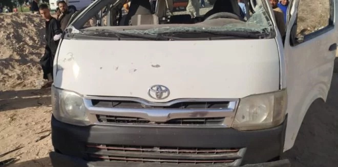 مصرع سيدة وإصابة 3 آخرين في حادث تصادم بين تريلا وتوك توك بقنا 1 مصرع سيدة وإصابة 3 آخرين في حادث تصادم بين تريلا وتوك توك بقنا