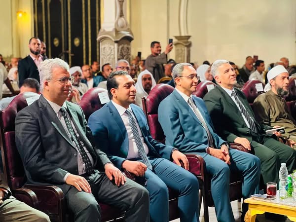 محافظ قنا يُكرِّم 140 فائزًا في مسابقة حفظ القرآن الكريم بالجمعية الشرعية