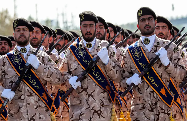 الحرس الثوري الإيرانى يحتجز ناقلتين أجنبيتين على متنهما 3 ملايين لتر وقود 1 الحرس الثوري الإيرانى يحتجز ناقلتين أجنبيتين على متنهما 3 ملايين لتر وقود
