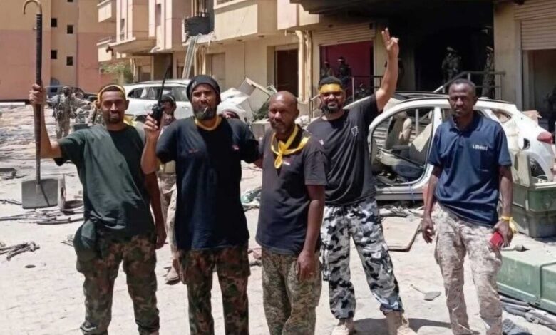 الجيش السودانى يسيطر على مواقع حيوية وسط الخرطوم مقتربا من القصر الرئاسي 1 الجيش السودانى يسيطر على مواقع حيوية وسط الخرطوم مقتربا من القصر الرئاسي