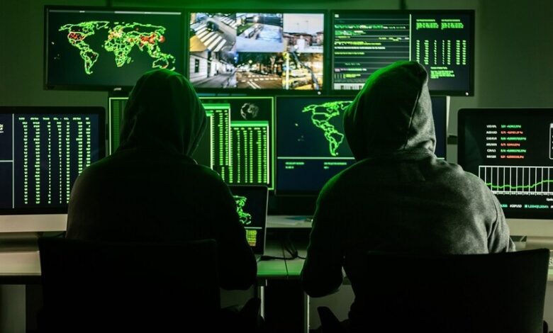 "هآرتس": تسريب بيانات خطيرة تكشف عن هويات وعناوين الآلاف من حاملي الأسلحة في إسرائيل