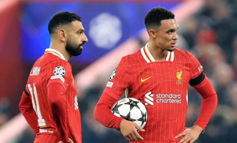 حرق قميص أحد نجوم ليفربول بسبب الرحيل عن النادي 1 حرق قميص أحد نجوم ليفربول بسبب الرحيل عن النادي