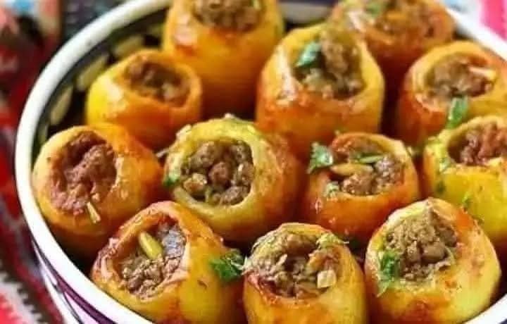 طريقة عمل بطاطس محشية باللحمة المفرومة 