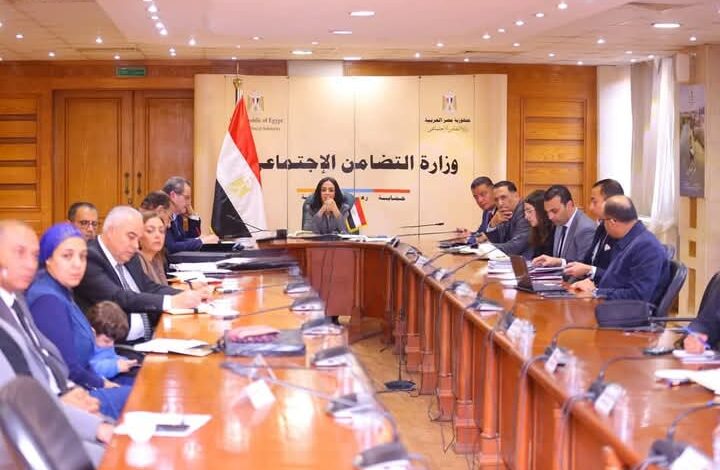 مايا مرسى تترأس اجتماع مجلس إدارة صندوق دعم مشروعات الجمعيات والمؤسسات الأهلية 1 مايا مرسى تترأس اجتماع مجلس إدارة صندوق دعم مشروعات الجمعيات والمؤسسات الأهلية