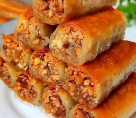 طريقة عمل اصابع الجلاش بالمكسرات