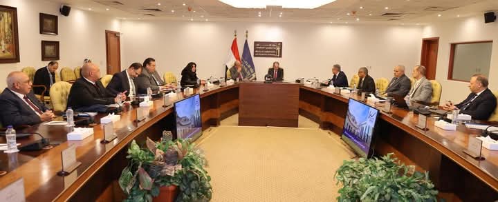 وزير الاتصالات يلتقى أعضاء مجلس إدارة شركة واحات السيليكون للمناطق التكنولوجي 1 وزير الاتصالات يلتقى أعضاء مجلس إدارة شركة واحات السيليكون للمناطق التكنولوجي