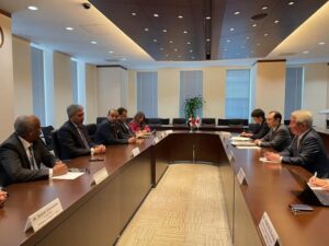 وزير السياحة يلتقي رئيس هيئة التعاون الدولي اليابانية (JICA) ومديري الهيئة في الشرق الأوسط وأوروبا ومصر