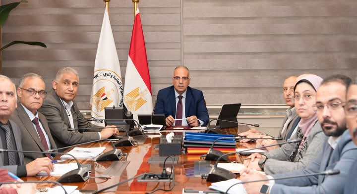 سويلم يتابع الموقف المائى والاستعداد لفترة أقصى الإحتياجات المائية بمحافظات الإسماعيلية والسويس وبورسعيد 1 سويلم يتابع الموقف المائى والاستعداد لفترة أقصى الإحتياجات المائية بمحافظات الإسماعيلية والسويس وبورسعيد