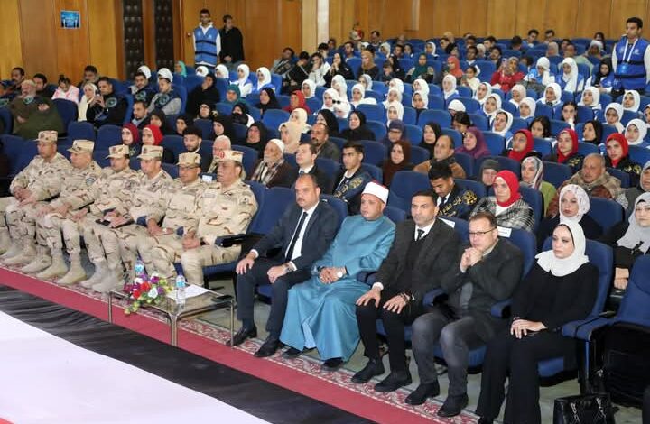 محافظ الشرقية يشهد إحتفالية تكريم أسر شهداء القوات المسلحة ومصابي العمليات الحربية بقصر ثقافة الزقازيق 1 محافظ الشرقية يشهد إحتفالية تكريم أسر شهداء القوات المسلحة ومصابي العمليات الحربية بقصر ثقافة الزقازيق