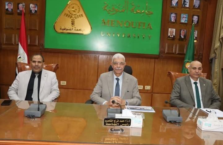 القاصد يرأس إجتماع لجنة المنشآت الجامعية ويتابع التقرير الشهري للمشروعات الجارى تنفيذها