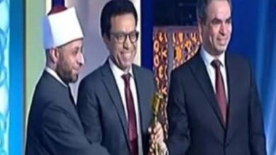 سامح حسين يتصدر الترند إشادات وتكريم من الوطنية للإعلام                   