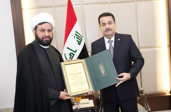 رئيس هيئة الحج العراقي يساعد عدد من الشباب ويتكفل مالياً بأمور الزواج 1 رئيس هيئة الحج العراقي يساعد عدد من الشباب ويتكفل مالياً بأمور الزواج