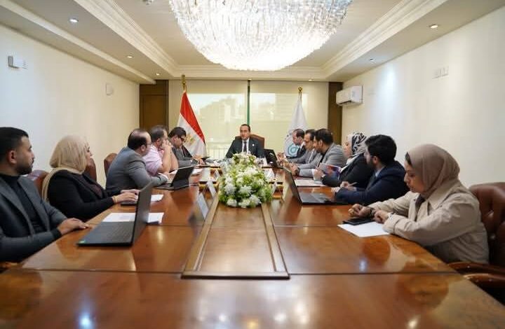 رئيس هيئة الرعاية الصحية يتابع استعدادات التأمين الطبي لاحتفالات عيد الفطر المبارك 