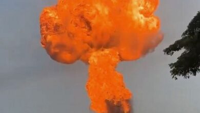 انفجار أنبوب للغاز في ماليزيا يتسبب بحريق ضخم وإخلاء المنازل القريبة  