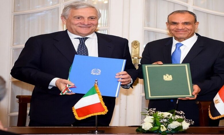 وزير خارجية إيطاليا: مصر يجب أن تكون جزءا من "طريق القطن" 1 وزير خارجية إيطاليا: مصر يجب أن تكون جزءا من "طريق القطن"