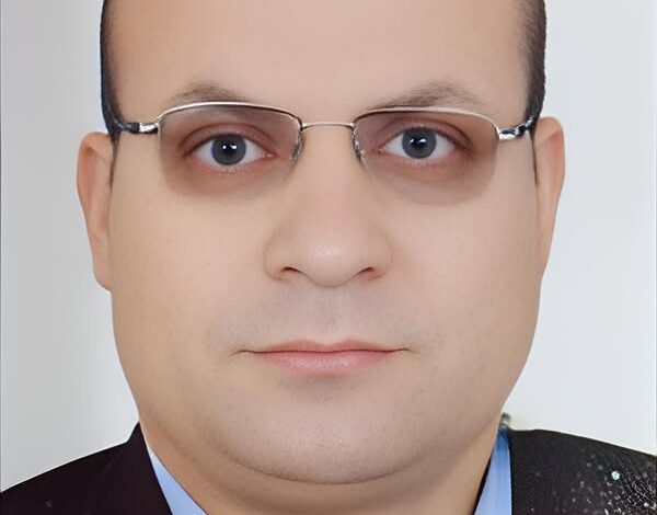 دمعة يتيم.. وابتسامة أمل