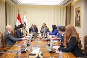 بيان صادر عن الهيئة العامة للمنطقة الاقتصادية لقناة السويس 6 بيان صادر عن الهيئة العامة للمنطقة الاقتصادية لقناة السويس