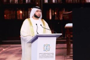 راشد بن حمدان آل مكتوم يكرم الفائزين بجائزة حمدان بن راشد آل مكتوم للعلوم الطبية والتربوية
