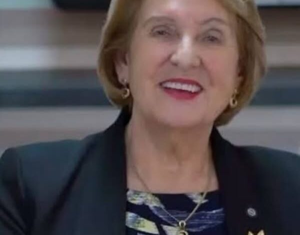 مجلس الأسرة العربية للتنمية ينظم ملتقى «الثابت والمتغير في صورة المرأة» عبر تطبيق «زووم» 1 مجلس الأسرة العربية للتنمية ينظم ملتقى «الثابت والمتغير في صورة المرأة» عبر تطبيق «زووم»