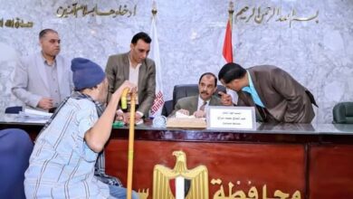محافظ سوهاج يعقد اللقاء الجماهيري الأسبوعي ويؤكد: تلبية احتياجات المواطنين أولوية قصوى