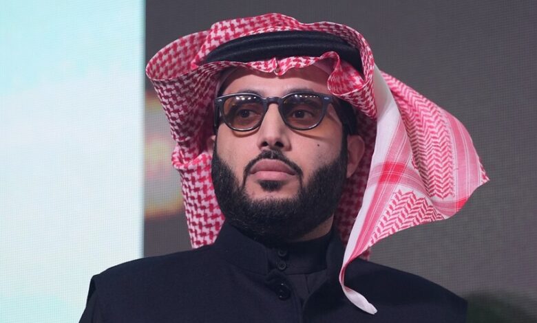 الكشف عن هوية ثاني أغلى مذيع عربي بعد المصري عمرو أديب 1 الكشف عن هوية ثاني أغلى مذيع عربي بعد المصري عمرو أديب