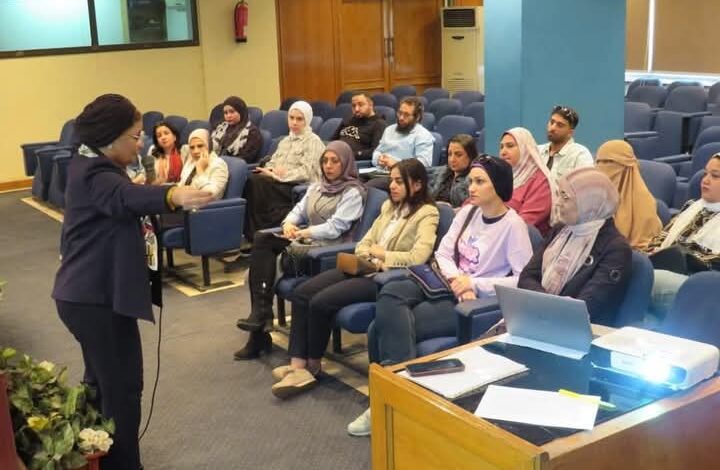الصحة" تطلق فعاليات البرنامج التدريبي لـــ"طب الأسرة وصحة الطفل" في إطار الخطة العاجلة لتنمية الأسرة 1 الصحة" تطلق فعاليات البرنامج التدريبي لـــ"طب الأسرة وصحة الطفل" في إطار الخطة العاجلة لتنمية الأسرة