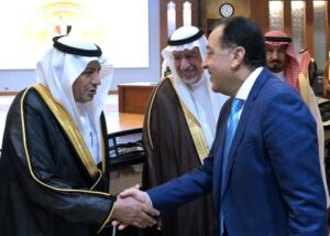 وزير الشباب ومحافظ القاهرة يتفقدان بدء إنشاء ممشى رياضي بمدينة نصر 