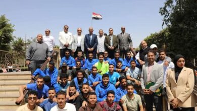 محافظ المنيا يشارك في احتفال يوم اليتيم ويرسم البهجة على وجوه الأطفال