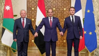 سفير فرنسا بالقاهرة: الزعماء الثلاثة بالقمة يطالبون بوقف إطلاق النار في غزة