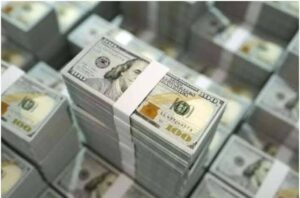 بيان يوضح أسعار العملات الأجنبية والعربية اليوم الإثنين