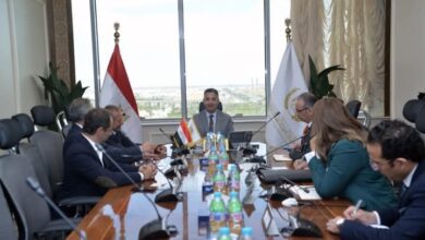 وزير التموين يتابع مع شركة أوراسكوم للإنشاءات الموقف التنفيذي لإنشاء المخزن الاستراتيجي بالفيوم