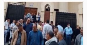 عاجل : وصول أسرة طفل البحيرة لمحكمة الجنايات وسط إجراءات أمنية مشددة 2 عاجل : وصول أسرة طفل البحيرة لمحكمة الجنايات وسط إجراءات أمنية مشددة