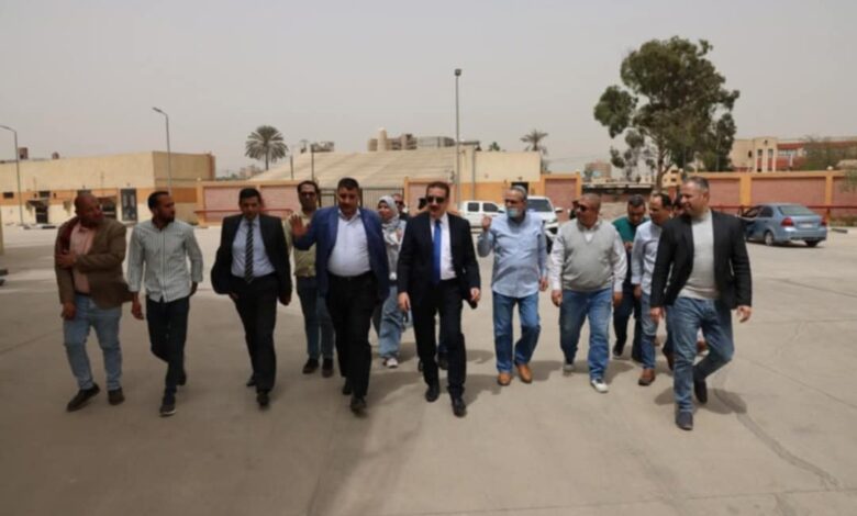 استعدادًا للحصاد.. محافظ المنوفية يتفقد صوامع قويسنا وأعمال الموقف الجديد