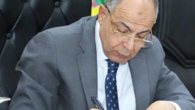 محافظ المنيا يوافق على تحسين خدمات النقل وفتح باب التقديم لترخيص 50 تاكسي جديد بمدينة المنيا.