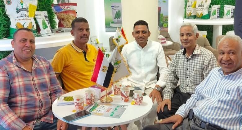 وكيل وزارة زراعة قنا يترأس وفد الزراعيين لزيارة معرض الأقصر الزراعي