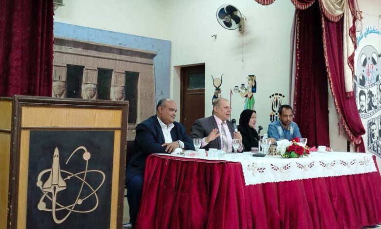 ٨٥٨٤١ طالب بامتحان الشهادة الإعدادية بقنا 1 ٨٥٨٤١ طالب بامتحان الشهادة الإعدادية بقنا