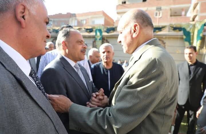 محافظ الشرقية يُؤدي واجب العزاء في وفاة والدة رئيس الإستئناف بمحكمة المنصورة