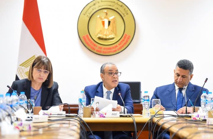 وزير الخارجية يلتقي بمُديري مكاتب الأمم المُتحدة الإقليمية في القاهرة