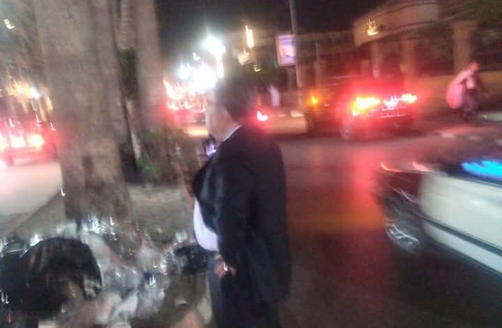 جولة ليلية مفاجئة لمحافظ الدقهلية منفرداً فجراً بشوارع مدينة المنصورة 