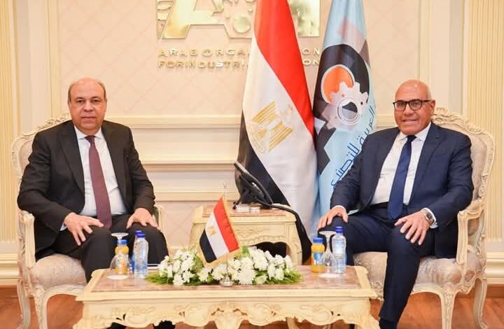 بروتوكول تعاون بين "العربية للتصنيع" و"الطيران المدني" لتصنيع محاكيات متطورة