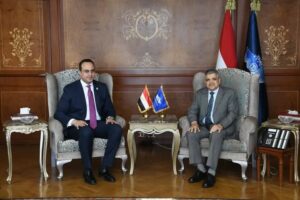 الفريق أسامة ربيع يبحث مع رئيس هيئة الرعاية الصحية التنسيق المشترك 