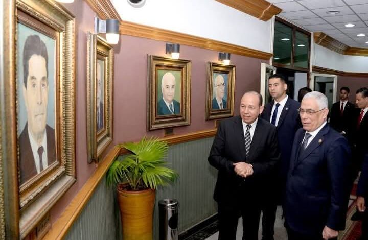 رئيس جامعة المنصورة بستقبل النـــائب العام المصري اليوم الخميس بمقر إدارة الجامعة 1 رئيس جامعة المنصورة بستقبل النـــائب العام المصري اليوم الخميس بمقر إدارة الجامعة