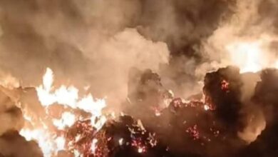 4 سيارات إطفاء للسيطرة علي حريق بعصارة لصناعة العسل الأسود بعزبة داود بنجع حمادي