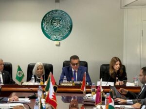 انتخاب وزير الصحة المصري بالإجماع رئيسًا للمكتب التنفيذي لمجلس وزراء الصحة العرب 