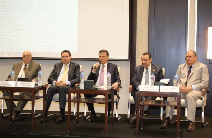 وزير الزراعة يطلق فعاليات ورشة عمل حول توطين صناعة المبيدات في مصر -----
