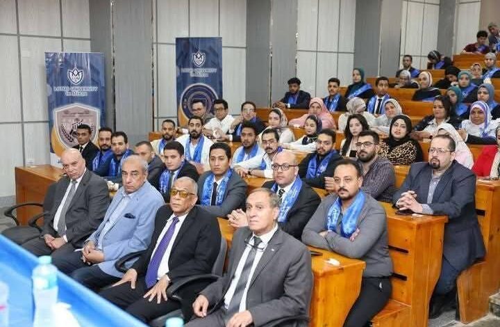 محافظ المنيا ورئيس جامعة اللوتس فى حوار مفتوح مع الطلاب